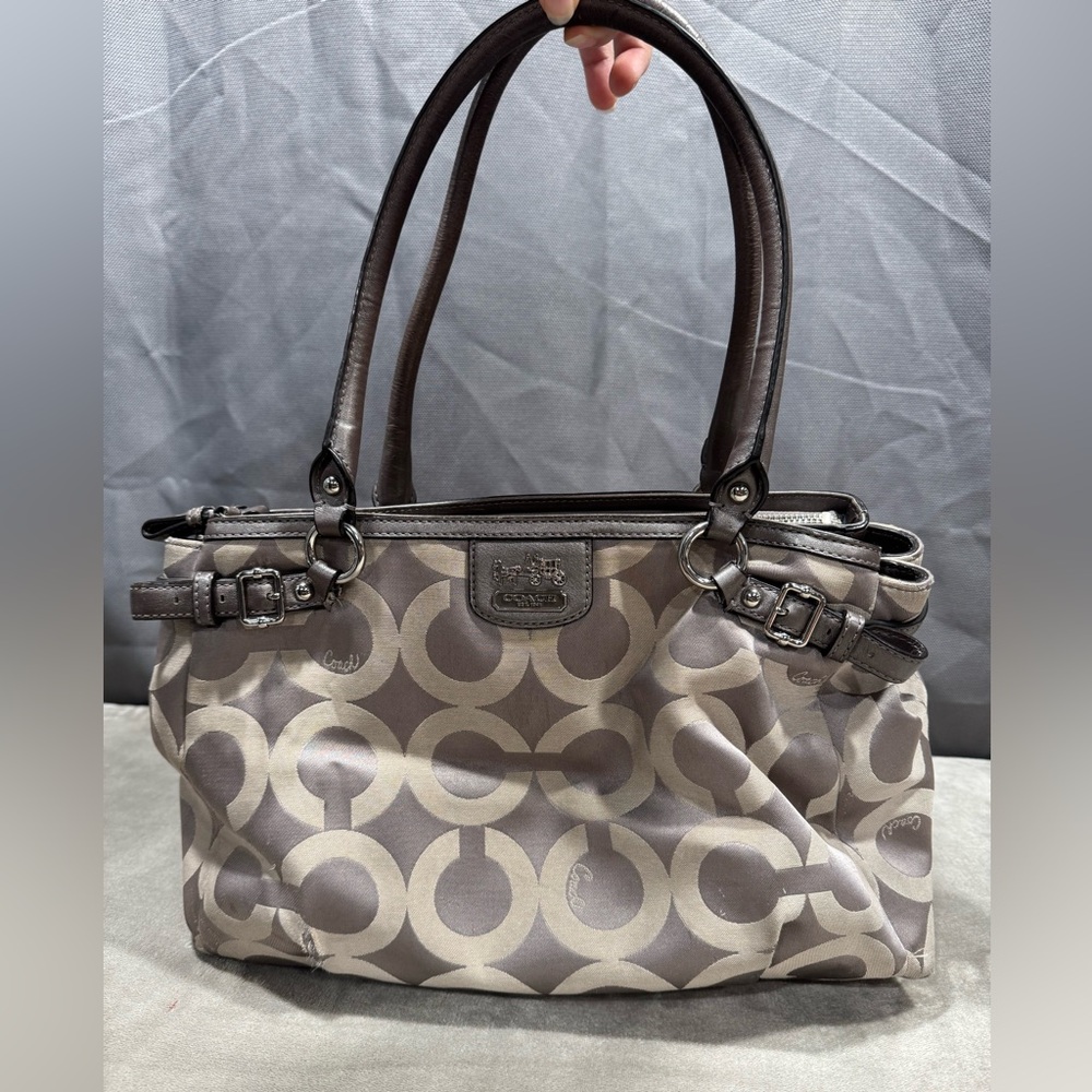Coach Signature Shoulder Bag
